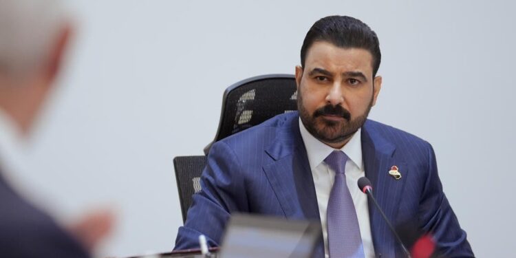 دستور الزیدی برای تشکیل کمیته تحقیقاتی درباره تعرض به پرچم امریکا
