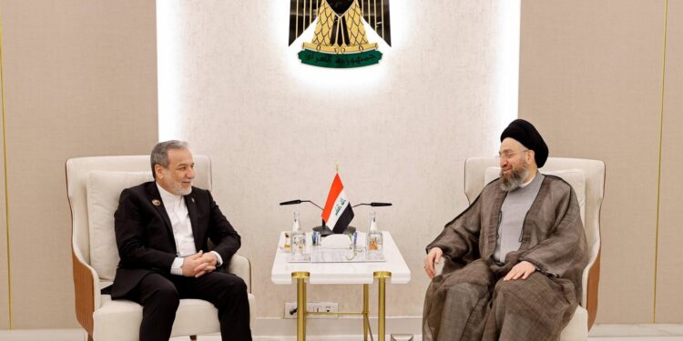 الحکیم در دیدار عراقچی مقاومت ملت ایران در مقابله با چالش‌ها را تحسین کرد
