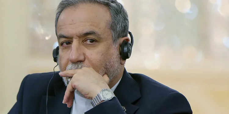 عراقچی: اگر شواهد روشنی از تمایل آمریکا برای دستیابی به راه‌حلی عادلانه و عزتمندانه با هدف پایان دادن دائمی به مناقشه مشاهده کنیم، آماده ایم بار دیگر به دیپلماسی فرصت دهیم/ایران با عزم راسخ در پی یافتن راه‌حلی مسالمت‌آمیز برای پایان دادن به مناقشه است/راهی برای برون‌رفت از این وضعیت وجود دارد؛ اما این راه تنها زمانی می‌تواند تحقق یابد که آمریکا بپذیرد دیگر گزینه نظامی‌ کارایی ندارد