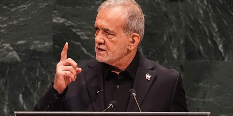 از تزریق ۲ میلیارد دلار به بازار تا دلار ۲۷۰ هزار تومانی؛ پزشکیان: دولت برای مدیریت شرایط آرایش جدید گرفته است