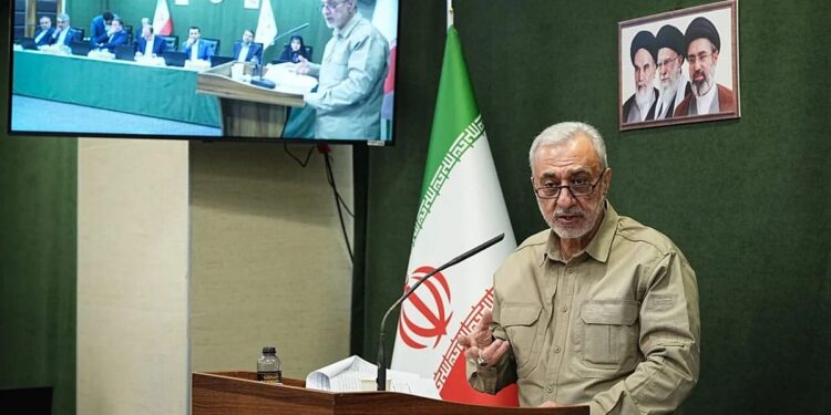 وزیر دفاع جدید ایران: برای مقابله با «مادر همه بمبها»ی آمریکا آمادهایم