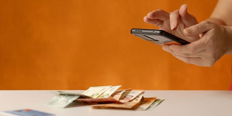 تعویق وری‌فکتو چه تاثیری بر کسب‌وکارهای کوچک و خوداشتغال‌های اسپانیا دارد