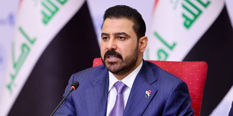 الزیدی: از مرجعیت عالیقدر دینی در نجف به خاطر موضع قاطعشان در دفاع از عراق قدردانی می‌کنیم