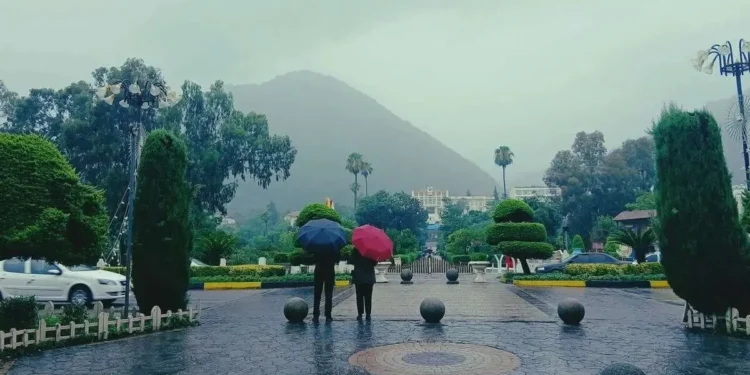 وضعیت آب و هوا، امروز ۲۶ مهر ۱۴۰۵؛ رگبار شدید و باد و گرد و خاک در ۹ استان کشور