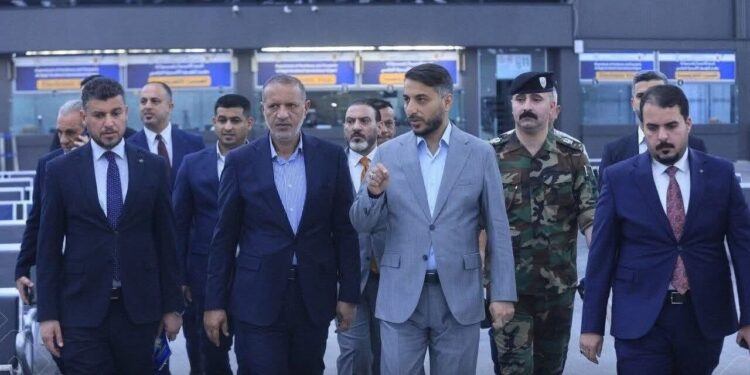 استاندار نجف: از سرگیری پروازهای شرکت‌های هواپیمایی ایران از مبدا و به مقصد فرودگاه نجف را اعلام می‌کنیم