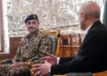 ایران از طریق میانجی‌ها هشدار داده در صورت انجام حمله جدید پاسخ تهران فرودگاه‌ها، خطوط لوله و دیگر اهداف غیرنظامی در کشورهای خلیج فارس را نیز دربر می گیرد / ایران تولید موشک‌های بالستیک را در مقیاسی محدود و با استفاده از قطعاتی که از قبل ذخیره کرده بود، از سر گرفته / مقام‌های آمریکایی درباره احتمال کمک چین به تهران در زمینه تصاویر ماهواره‌ای و ردیابی ناوهای جنگی آمریکا هم نگرانند