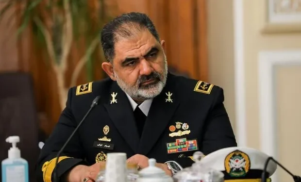 دریادار ایرانی، فرمانده نیروی دریایی ارتش: امنیت هرمز بر اراده و آمادگی مدافعان ایران استوار است