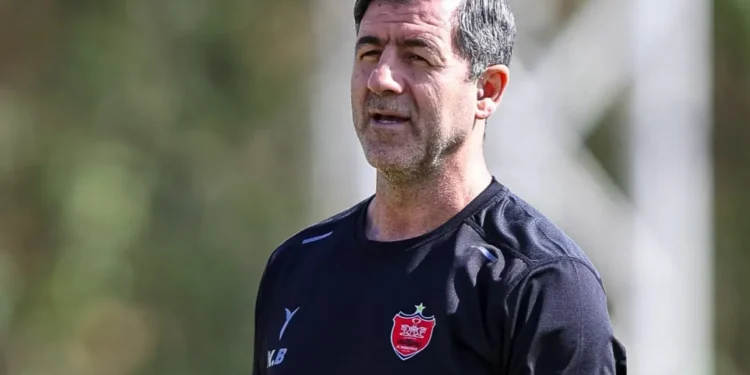 بیشتر شوت بزنید؛/ فرمان کریم باقری به بازیکنان پرسپولیس!