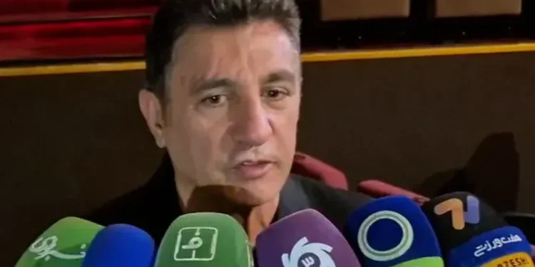 قلعه‌نویی: چرا ما باید خارج از ایران بازی کنیم؟
