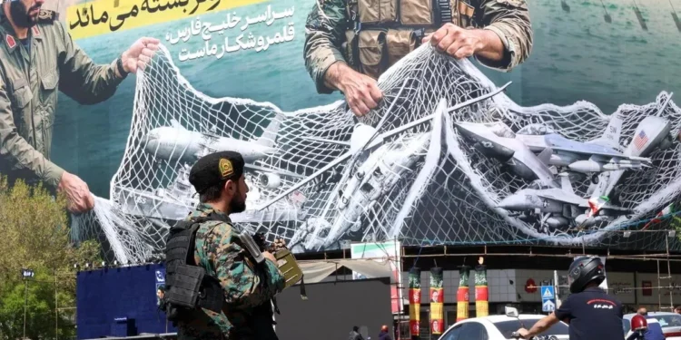 جورج فریدمن، رئیس اندیشکده Geopolitical Futures: در مقطع کنونی جنگ، برنامه هستهای ایران در مقایسه با بحران نفت، در اولویت دوم قرار دارد / صرف احتمالا پایان دادن به جنگ، راه را برای اقدامات بسیاری از سوی ایران باز میکند / کنار گذاشتن جنگ لزوماً به معنای پایان بحران نفت نیست و حتی ممکن است ایران را در موقعیتی قرار دهد که آزادانه در منطقه فعالیت کند / شروع جنگ آسان است، اما پایان دادن به آن دشوار