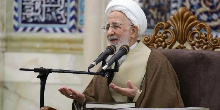 آیت‌الله جوادی آملی خطاب به قوه قضائیه: در خصوص گران کردن ارز، عدل را جاری کنید/ گاهی برای باران، ضجه لازم نیست؛ عدل شما کافی است/ حکم عادلانه انجام دهید، این بیش از باران چهل روزه برای شما نافع است