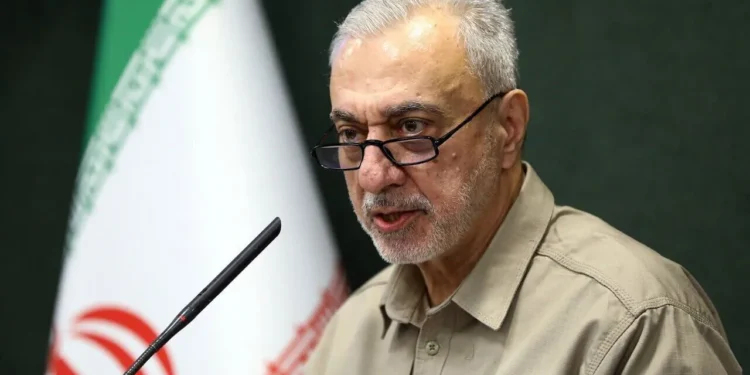 وزیر دفاع: یکی از مهم‌ترین اقدامات من، تقویت بیش از گذشته جبهه مقاومت خواهد بود/ تغییراتی در ماهیت تهدیدات و منطق قدرت نظامی در حال وقوع است