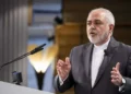 ظریف: هر کسی به شما گفت ما دریای کاسپین را از دست دادیم، بدانید که یا تاریخ نمی‌داند یا چرت می‌گوید/ زمان شاه، جرات نداشتیم بالای خط آستارا-حسین‌قلی حرکت کنیم، حتی یک کشتی تجاری ما هم آن‌جا نمی‌رفت/ چرا یکی زمان اعلی‌حضرت همایونی به روس‌ها نگفت «پدرسوخته‌ها پول من را از سهم استخراج نفت باکو بدهید»