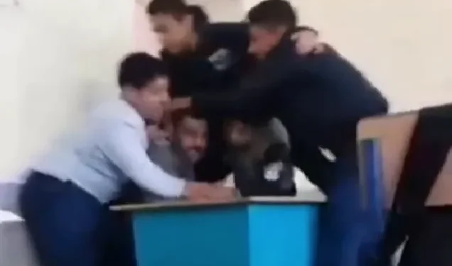 ببینید / چند دانش آموز در تبریز معلم خود را کتک زدند!