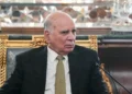 وزیر خارجه عراق: اعمال محدودیت بر پروازهای میان فرودگاه نجف و مشهد، به دلیل ابعاد دینی و اجتماعی، موضوعی حساس است/ بغداد سالانه حدود ۵ میلیون زائر ایرانی را میزبانی می‌کند و در مقابل، حدود ۳ میلیون شهروند عراقی نیز به مشهد سفر می‌کنند
