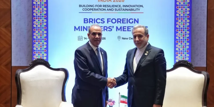گفت وگوی تلفنی عراقچی با وزیر خارجه مصر درباره تلاش‌ها و ابتکارات دیپلماتیک با هدف کاهش تنش در منطقه