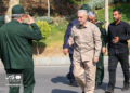 تصاویر: حضور مهرداد اخلاقی در ساختمان وزارت دفاع