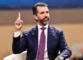 آتلانتیک به نقل از منابع آگاه: پسر ارشد ترامپ بار‌ها در گفت‌و‌گو‌های خصوصی، مخالفت خود را با جنگ جاری علیه ایران ابراز کرده/ او از همان ابتدا با جنگ مخالف بوده و این را به اطلاع پدرش هم رسانده