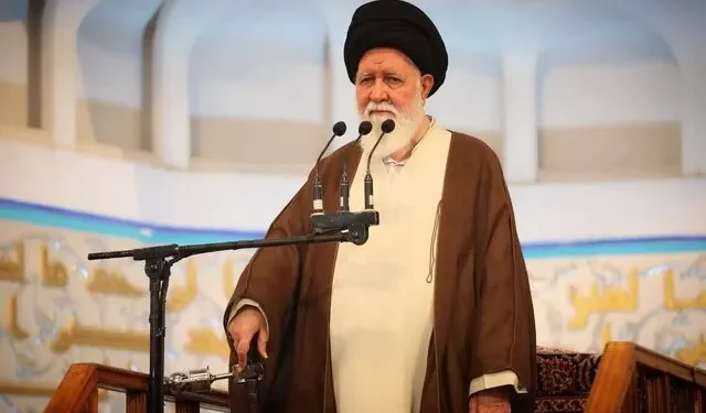 علم‌الهدی: در هر شهری برنامه‌ای مبتذل برگزار می‌کنند تا جمعیتی از طرفداران خود را گرد هم آورند و این برنامه‌ها از نظر جمعیت، تجمعات مردمی را تحت‌الشعاع قرار دهند، مسئولان هم حمایت می‌کنند