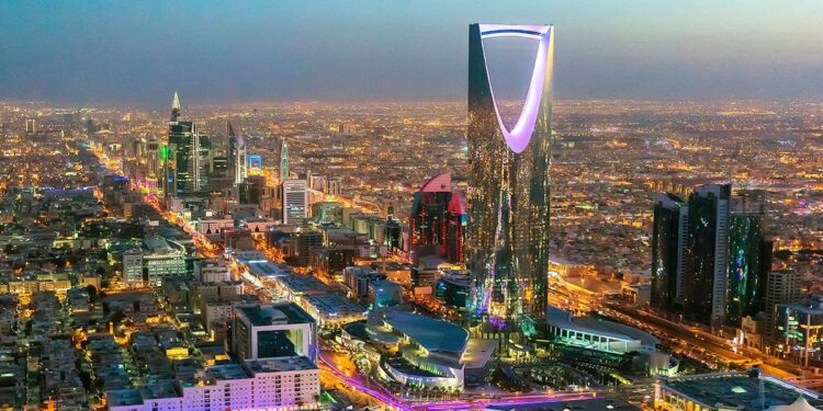 عربستان کنفرانس جهانی نفت را به رغم حملات به ریاض برگزار می‌کند