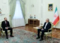 پزشکیان: آماده گفت‌وگو و راستی‌آزمایی در زمینه فعالیت‌های هسته‌ای هستیم، اما مشکل اینجاست که هر بار بازرسان به ایران آمده‌اند، مراکز هسته‌ای و دانشمندان ما شناسایی و پس از آن این مراکز بمباران و دانشمندان ما ترور شده‌اند / شکل ما با آمریکا این است که هر بار به میز مذاکره می‌آییم، بلافاصله جنگ به ما تحمیل می‌شود