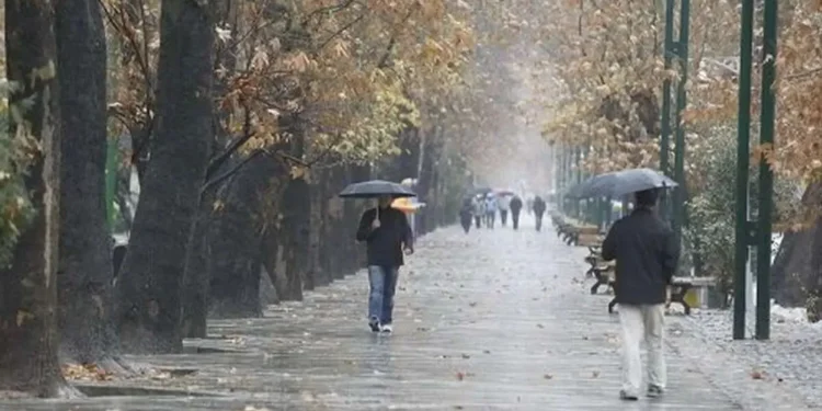 وضعیت آب و هوا، امروز ۷ آبان ۱۴۰۵؛ پیش‌بینی رگبار باران و وزش باد شدید در مناطق مختلف کشور