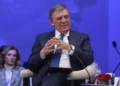 عبدالله گل، رئیسجمهور پیشین ترکیه: ایران باید از فرصت کنونی استفاده کند و پیش از تضعیف موقعیت چانه زنیاش، دستاوردهای خود را به ثمر برساند/ تهران باید مراقب باشد تا امتیازهای کوتاه مدت را با دستاوردهای بلند مدت اشتباه نگیرد/ در صورت توانایی ایران برای ادامه این درگیری برای مدتی بسیار طولانیتر، باز هم باید هزینه این کار را در نظر بگیرد
