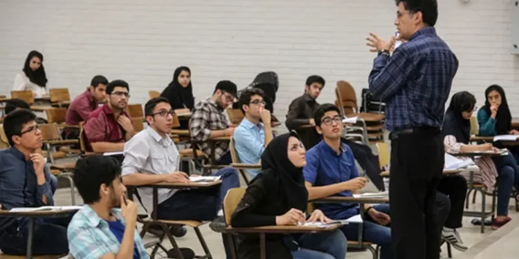 معنای حمله کیهان به وزارت علوم: چرا همه اساتید و مسئولان دانشگاه‌ها مطابق میل ما رفتار نمی‌کنند؟!