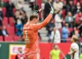 چهار گل قهرمان رد شد/ آگسبورگ 2-2 بایرن | نویر، VAR و بدشانسی!