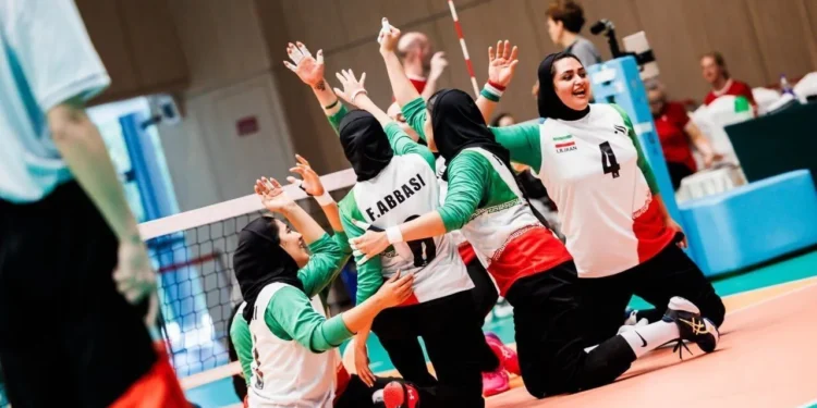 راهیابی بانوان والیبال نشسته ایران به فینال پارا آسیایی با پیروزی مقابل ژاپن