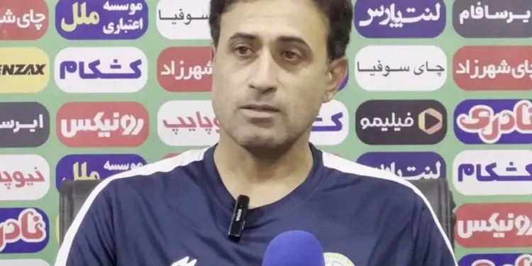 نباید بازی با پیکان را آسان بگیریم/ رجب‌زاده: فجر از آن‌ شرایط نامطلوب‌ خارج‌ شد