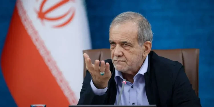 پزشکیان: دیپلماسی منطقهای باید به ابزار «جلوگیری از گسترش درگیری» تبدیل شود