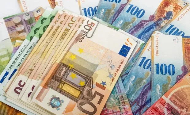 قیمت یورو، امروز یکشنبه ۲۶ مهر ۱۴۰۵