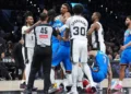 چت هولگرمن را مثل یک بچه زمین زدند:/ کتک‌کاری NBA و کتم خوردن غول تاندرز ترند شد !