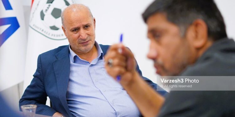 تنها عکس از مهدی تاج در فدراسیون کشتی!