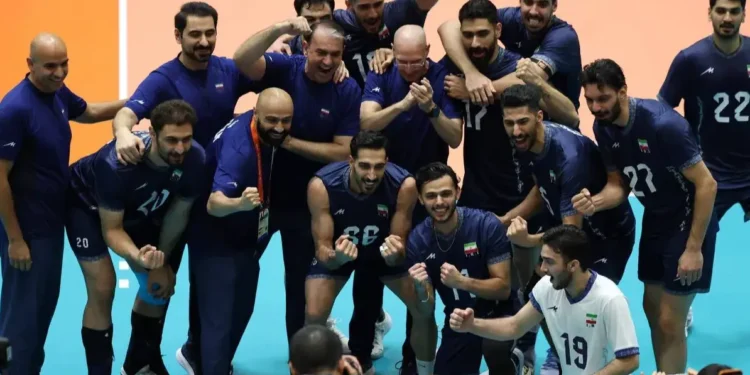 هر روز یک‌نظر متفاوت علیه تیم‌ ملی؛/ طرفداران عجیب والیبال ایران به روایت کامنت!