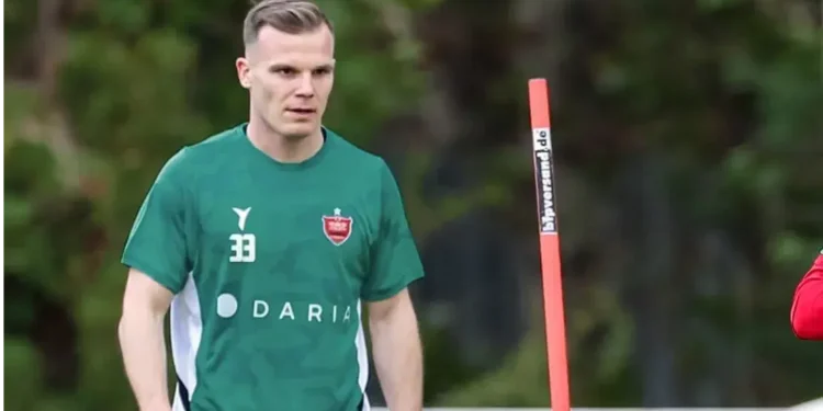 ششمین خارجی در پرواز پرسپولیس (عکس)