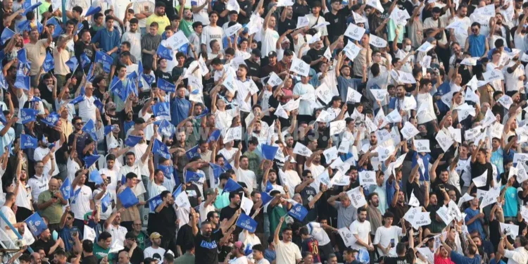 شعار دادند، تراکتور نیامد، بازی لغو شد؛/ لحظه به لحظه: حواشی و جنجال‌های ملوان _ تراکتور